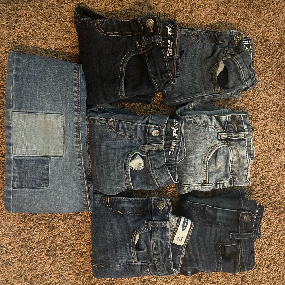 7 pairs of Skinny Jeans